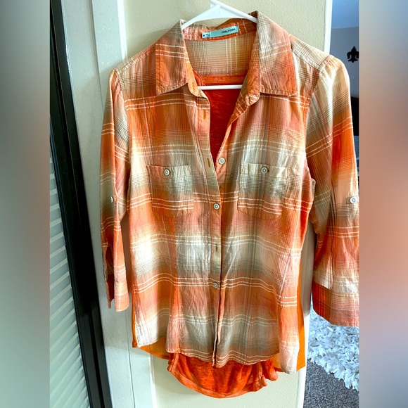 Two piece spring color Shirt w/Tank - Picture 1 of 5